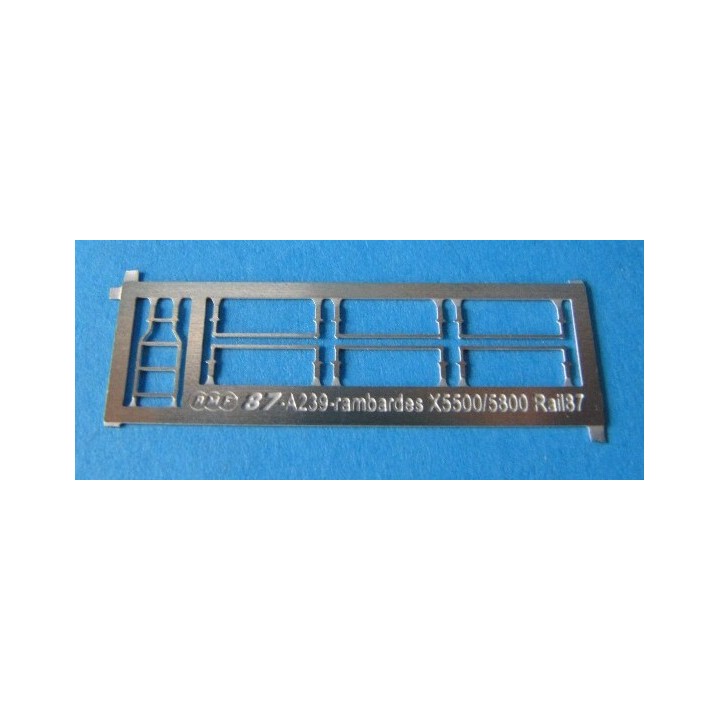 A239 rambardes photogravées pour autorail X5500/5800 Rail87 / R37 U150