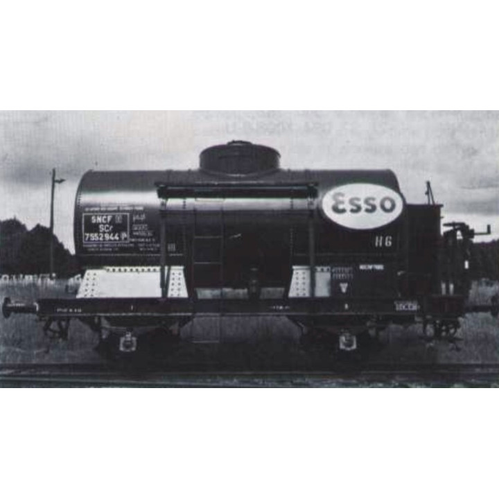 K244   Wagon citerne Esso 