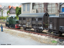 K242  Wagon couvert double plancher