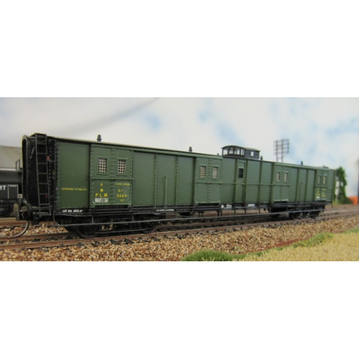 K137  Fourgon PLM à bogies et vigie centrale