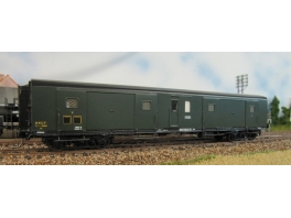 K139  Fourgon ex-PLM à bogies métallisé