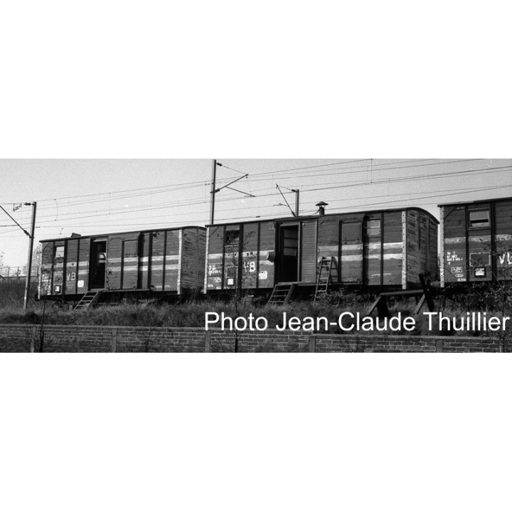 D944 déco wagon couvert VB Moulin Neuf