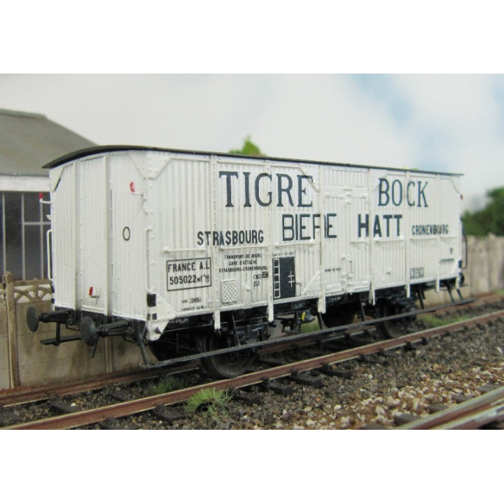 Lot de 5 wagons à bière SNCF