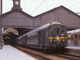 K154 Banlieue Etat à étages (tous types)