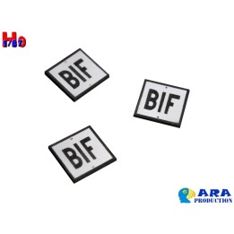 3 plaques BIF Ara