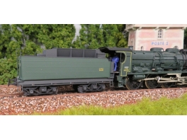E106 2-140A tender 24A Pershing SNCF