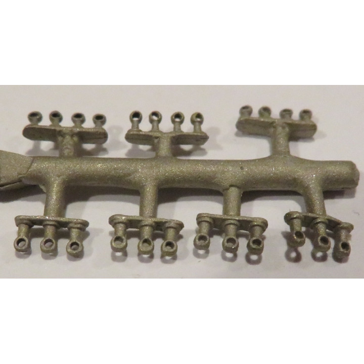 A414 supports de tringles triples et quadruples