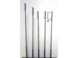 8 poteaux béton EDF (2x12m +2x 11m +4x 10m)