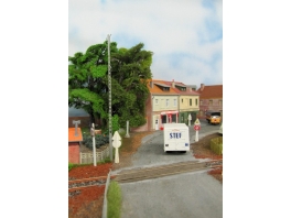 8 poteaux béton EDF (2x12m +2x 11m +4x 10m)