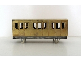 K165  Voiture Est 2 essieux portières et toilettes type A3