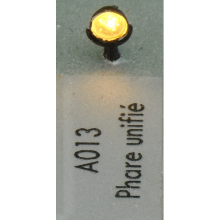 4 phares unifiés fonctionnels rouge type Marchal