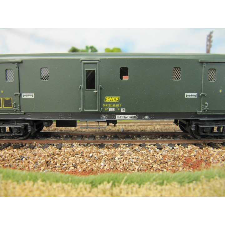 K129  Fourgon modernisé Est  - Romilly - 