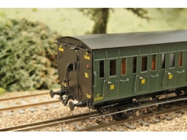 K134  Voiture Nord 2 essieux et portières type C6 de 9,82m