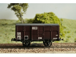 K227  Wagon couvert PO à ossature en bois